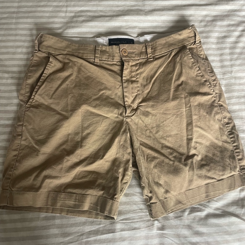 COPY - Abercrombie & Fitch Khaki Shorts